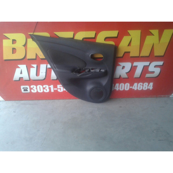 Forro Porta Traseira Esquerda Nissan Versa 2014