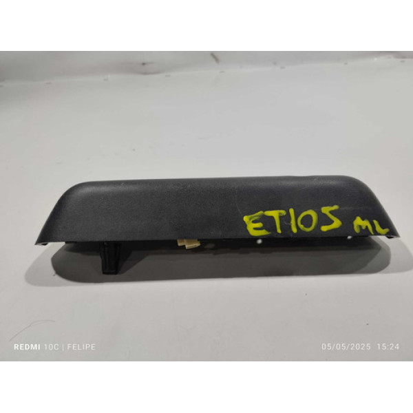 Break Light Luz De Freio Toyota Etios 2013 (7810060d040c0)