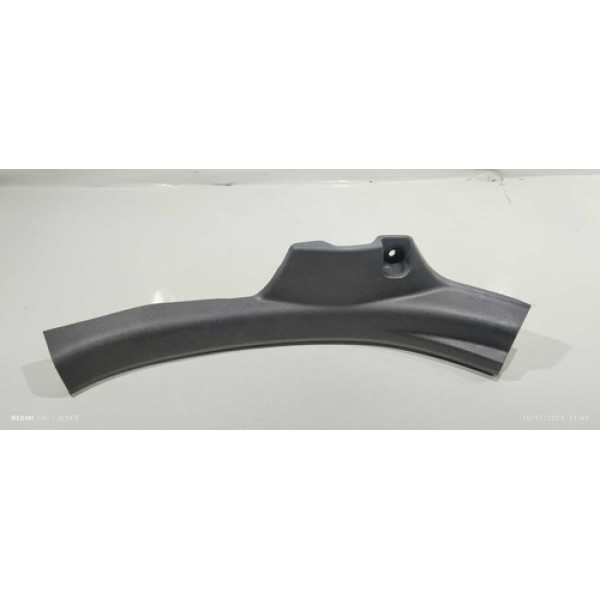 Soleira De Porta Traseira Esquerda Nissan Versa 2017 Preto