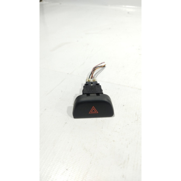 Botão Pisca Alerta Nissan March 13/14