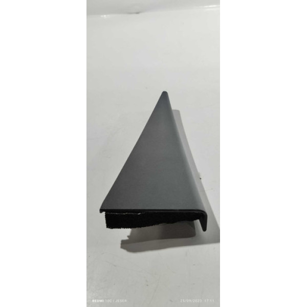 Moldura De Porta Traseira Esquerda Chevrolet Captiva 2012