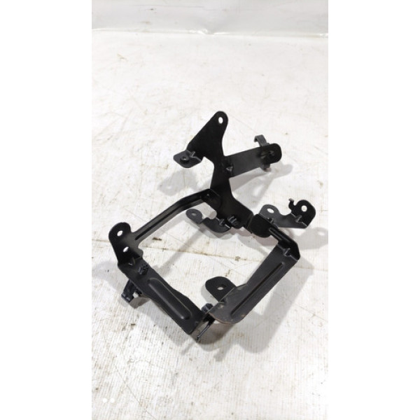 Braçadeira Suporte Radiador Renault Fluence 2013 2.0 Auto