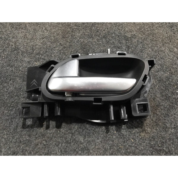 Maçaneta Interna Traseira Esquerda Peugeot 208/2008 2015 Traseira
