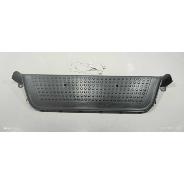 Acabamento Pisante Parachoque Traseiro Vw Amarok 2013  Preto