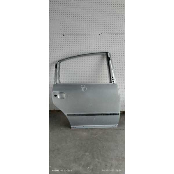 Friso Porta Traseira Direita Volkswagen Passat 99  Traseira Direita Prateado