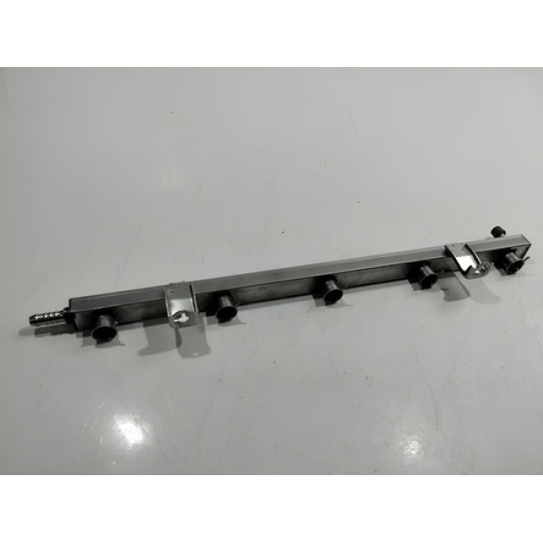 Flauta De Combustivel Volkswagen Jetta 2.5 Aut 2009