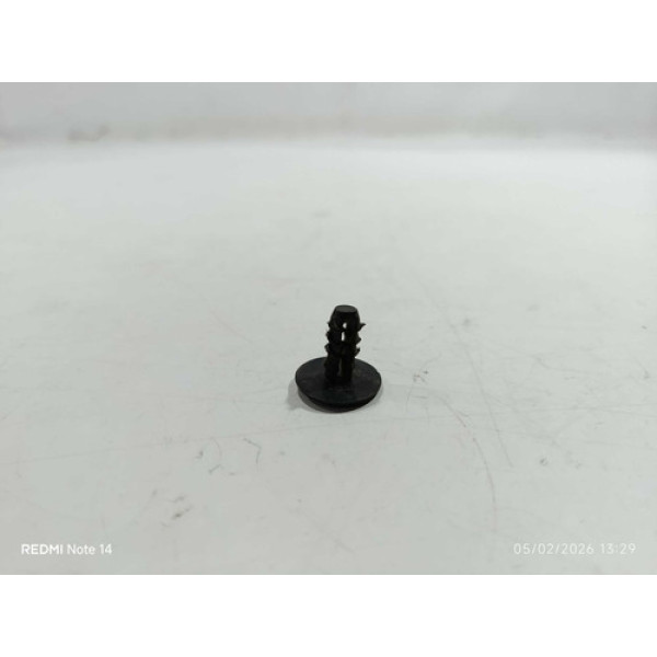 Presilha Trava Da Churrasqueira Fiat Strada 2024