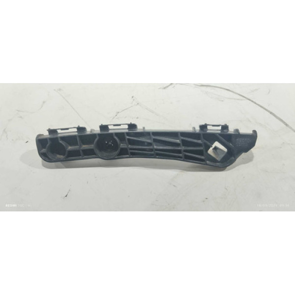 Guia Do Parachoque Traseiro Direito Etios Sedan 12 /2015