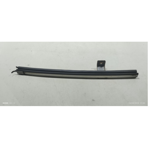 Guia De Vidro Dianteiro Esquerdo Nissan Tiida 2012