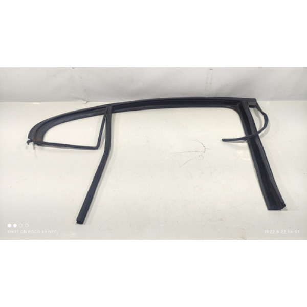 Guarnição Vidro Traseiro Direito Renault Fluence 2011-2016 