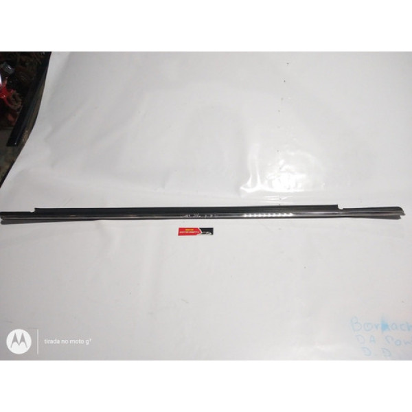 Pestana Externa Dianteira Direita Fiat Linea 08/010 C Avaria