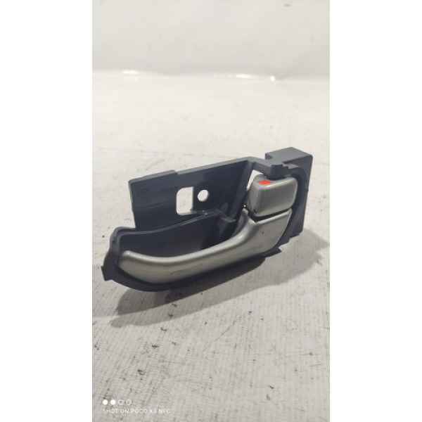 Maçaneta Interna Traseira Direita Chevrolet S10 2015  Traseira