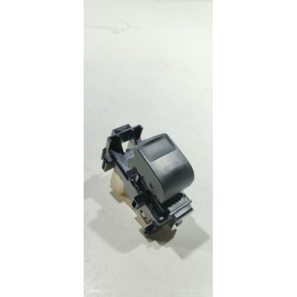 Botão Vidro Elétrico Dianteiro Direito Toyota Etios 2015