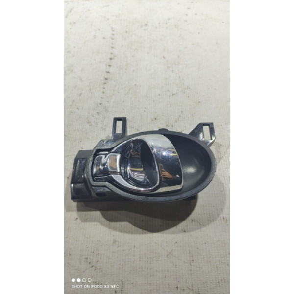 Maçaneta Porta Interna Dianteira Direita Nissan Versa 2012  Dianteira