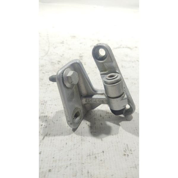 Dobradiça De Porta Traseira Esquerda Superior A200 2006