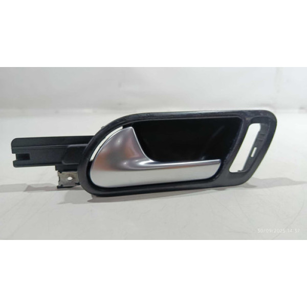 Maçaneta Interna Dianteira Esquerda Volksw Jetta 2.5 2009 Dianteira