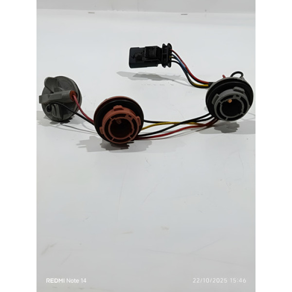 Chicote Da Lanterna Traseira Chevrolet Onox Prisma 2017/2019