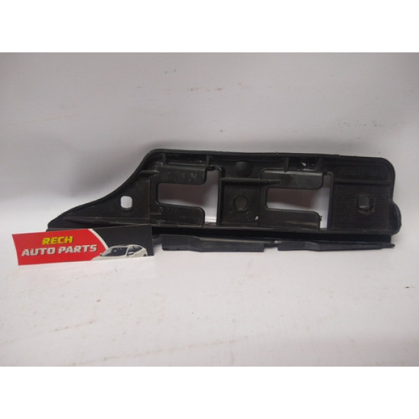 Guia Parachoque Dianteiro Esquerdo Jetta 2008