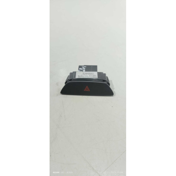 Botão Do Pisca Alerta Ford Focus 2016 Preto