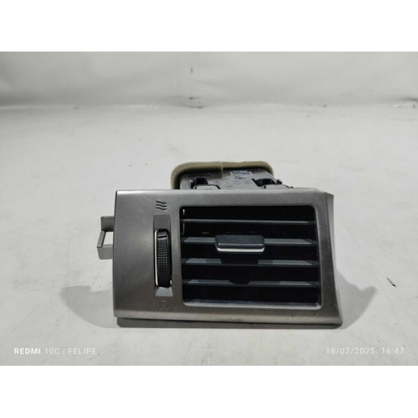 Difusor De Ar Esquerdo Nissan Tiida 2012 (marcas De Uso)