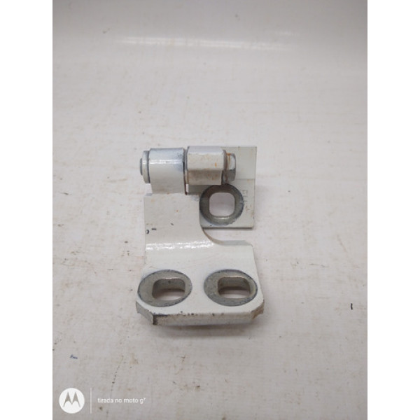 Dobradiça Inferior Traseira Direita Fiat Gran Siena 17