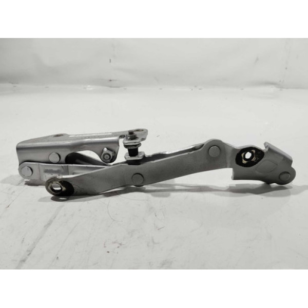 Dobradiça Esquerda Da Tampa Traseira Mitsubishi Lancer 2014