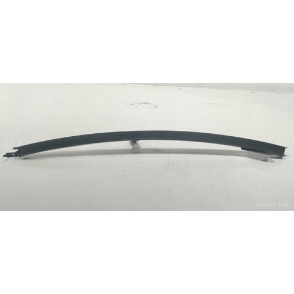 Guia Do Vidro Traseiro Esquerdo Lado Fechadura Lancer 2014 Preto