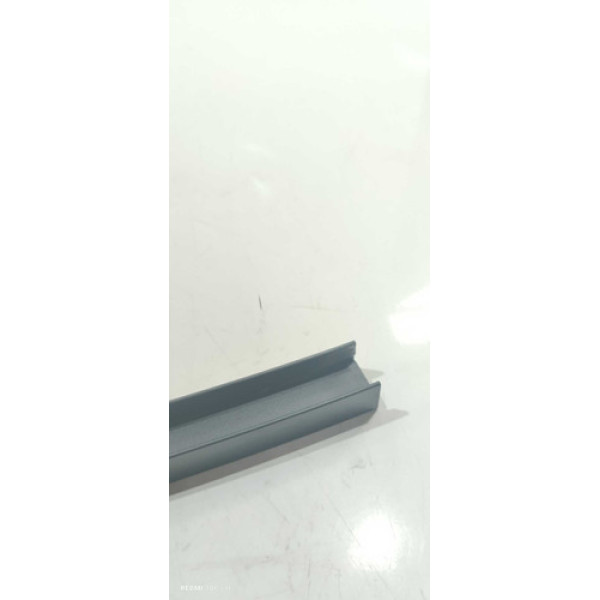 Guia De Vidro Traseiro Direito Renault Clio 2002