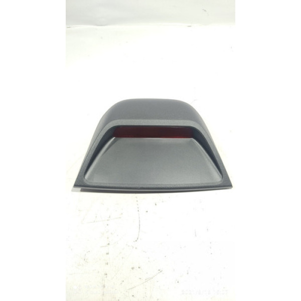 Luz De Freio Nissan Versa 2015 (cx33)