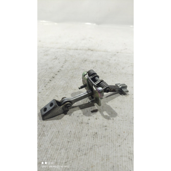 Limitador De Porta Dianteira Direita Volkswagen Gol G3 2002 