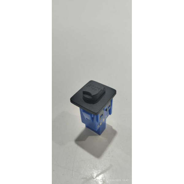 Botão Entrada Auxiliar Honda Civic 2016 Preto