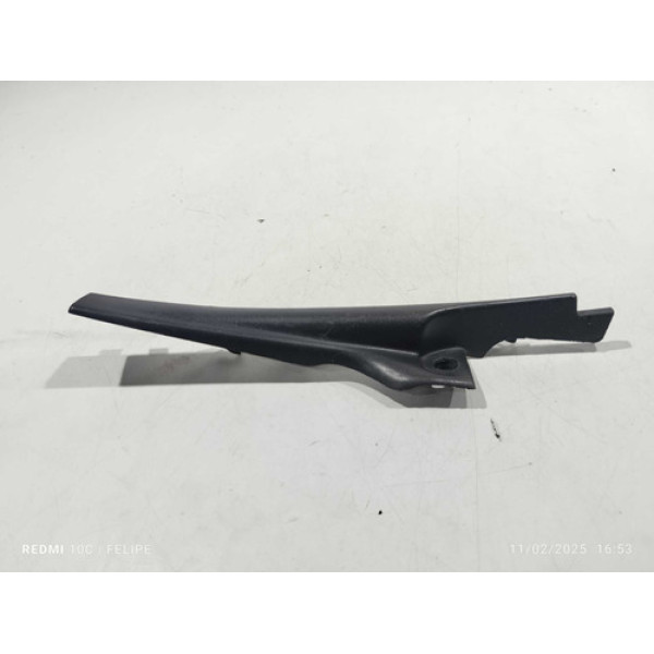 Acabamento Direito Churrasqueira Sandero Logan 2015/2020 Preto