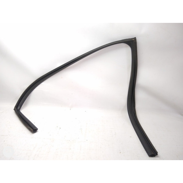 Canaleta De Porta Traseira Direita Hyundai Hb20 15