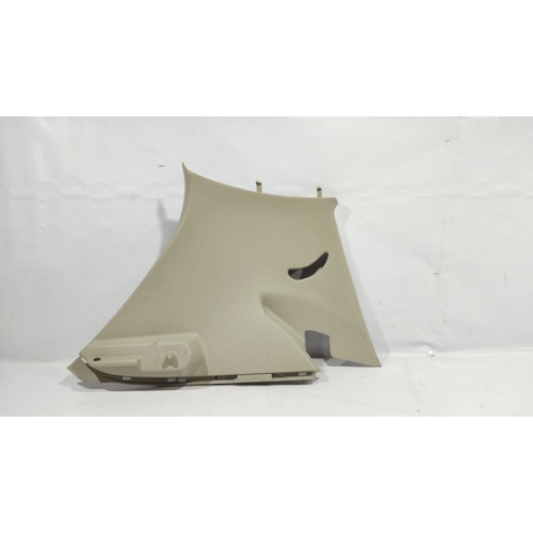 Moldura Porta Malas Lado Esquerdo Nissan Tiida