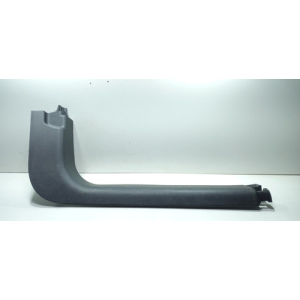 Soleira Dianteira Direita Peugeot 2008 2017