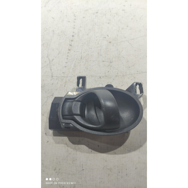 Maçaneta Interna Traseira Direita Nissan March 2012/2014  Traseira