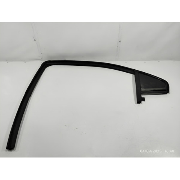 Vidro Fixo Borracha Traseiro Esquerdo Onix 1.0 Lt Flex 2016 Preto