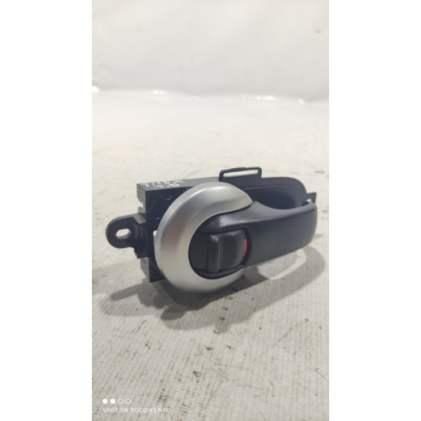 Maçaneta Porta Interna Traseira Direita Nissan Tiida 2008  Traseira