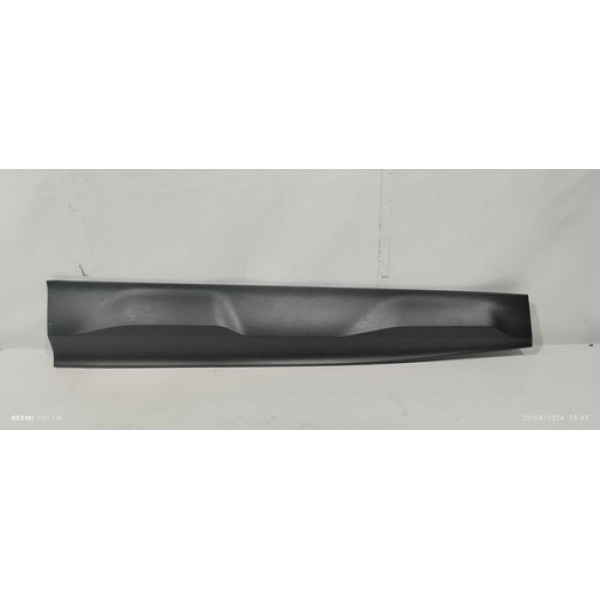 Aplique Friso  Porta Dianteira Esquerda Tracker 1.0 Aut 2021 Preto