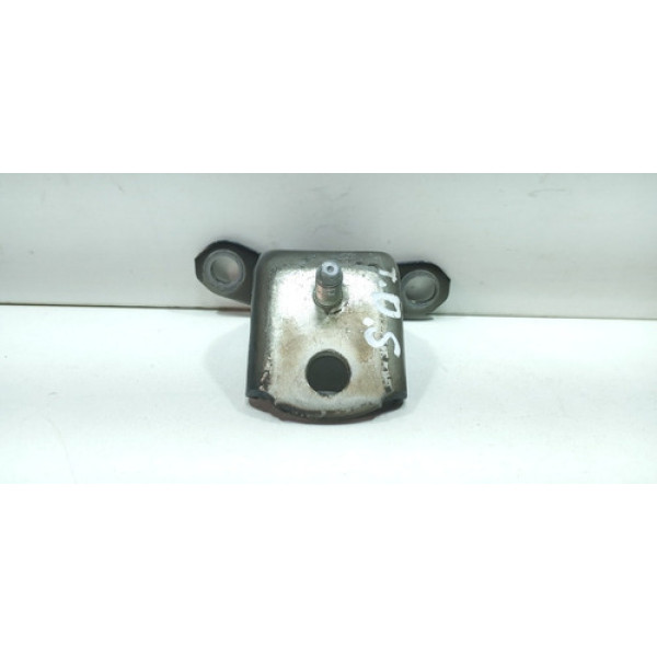 Dobradiça Porta Traseira Direita Superior Nissan Livina 2012