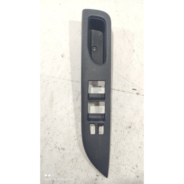 Acabamento Botão Vidro Dianteiro Esquerdo Nissan March 2013 