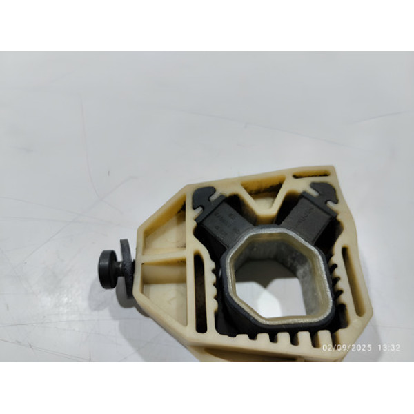 Suporte Coxim Direito D Radiador Volkswagen Tiguan 2010/2013