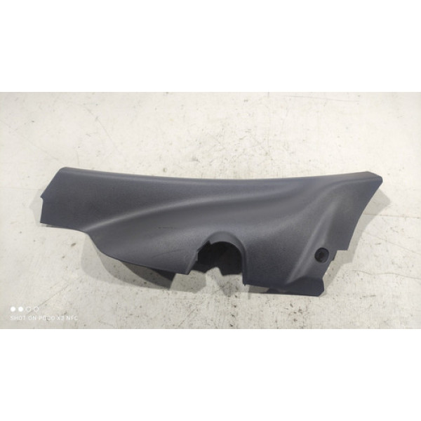 Acabamento Banco Soleira Lado Esquerdo Volkswagen Up2015