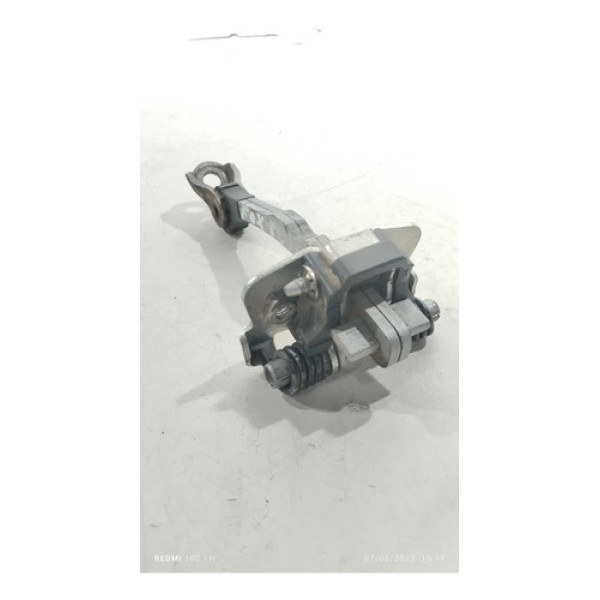 Limitador Porta Traseira Esquerda Volkswagen Fox 2012