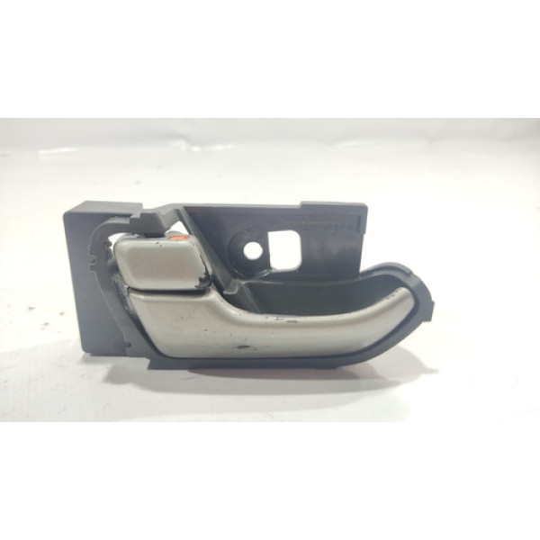 Maçaneta Interna Dianteira Esquerda S10 2014 Cx25