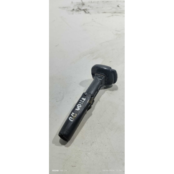 Guia Encosto De Cabeça Dianteiro Direito Nissan Tiida 2012 Preto