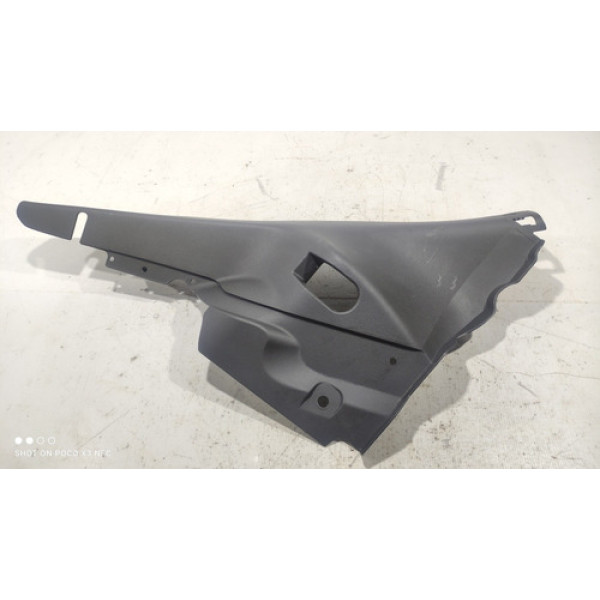 Moldura Inferior Traseiro Esquerdo Porta Mala Onix 2017-2019