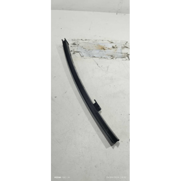 Guia Canaleta Vidro Traseiro Direito Nissan Sentra 2008/2012 Preto