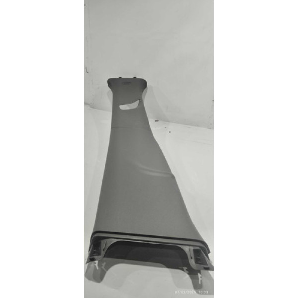 Acabamento Esquerdo Da Coluna Chevrolet Cruze Sedã Ltz 2018 Preto