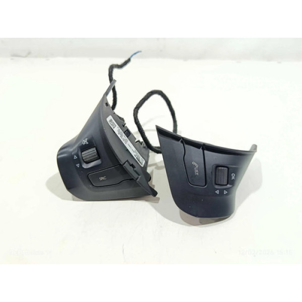 Comando Volante Rádio Telefone Peugeot 2008 2022 Detalhe Ft